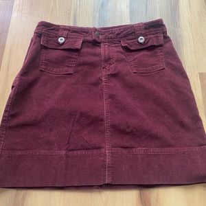 Patagonia corduroy red skirt size 4DONATED